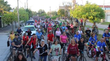 Santiago del Estero volvió a manifestar su fe en la 42° edición del Vía Crucis en bicicleta y moto