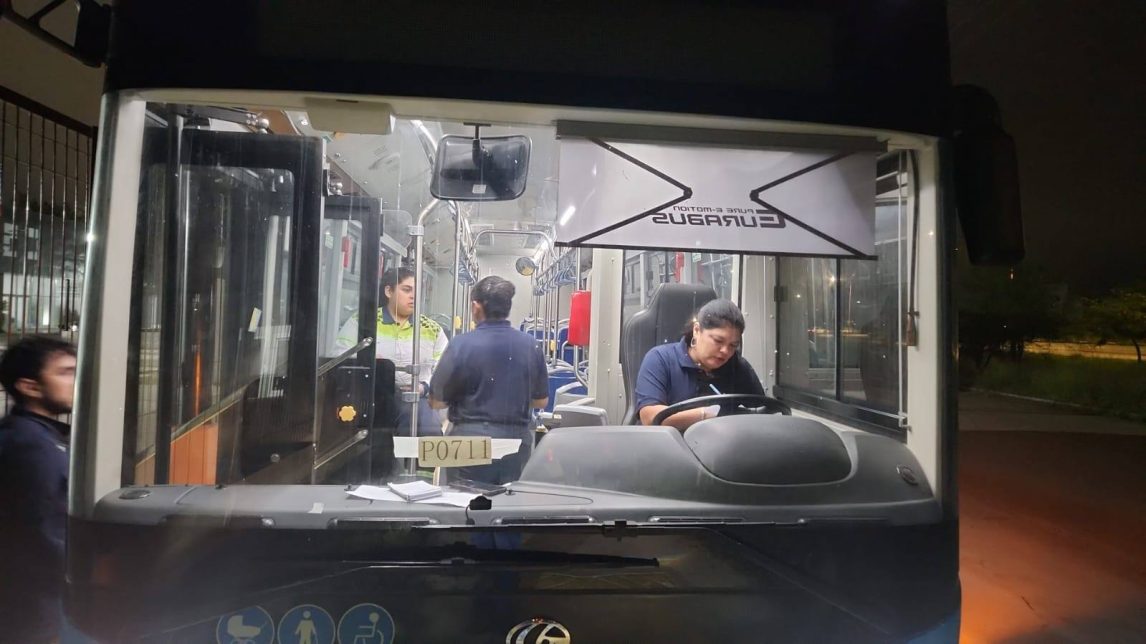 VIDEO. Comenzó a funcionar la línea de colectivos eléctricos en la ciudad de Santiago del Estero