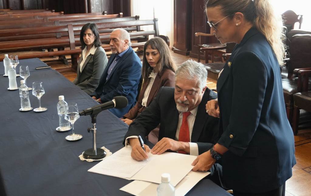 Santiago y Tucumán firmaron un acuerdo histórico para fortalecer la Justicia de Paz en el interior