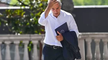 Caputo anticipó que la inflación de marzo superará el 3% impulsada por los combustibles