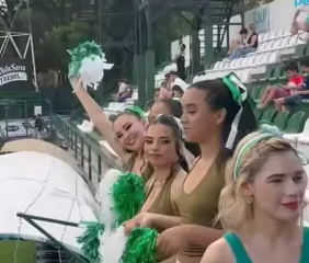 Polémica en Paraguay: vuelven las porristas a un club de fútbol y reavivan el debate de género