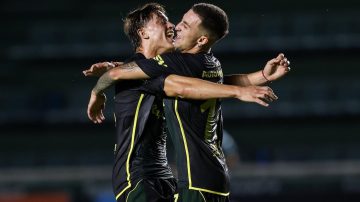 Defensa y Justicia lo dio vuelta ante Chaco For Ever y avanzó en la Copa Argentina