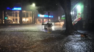 Tucumán: temporal, crecida de ríos, rutas cortadas y recitales suspendidos en una noche crítica