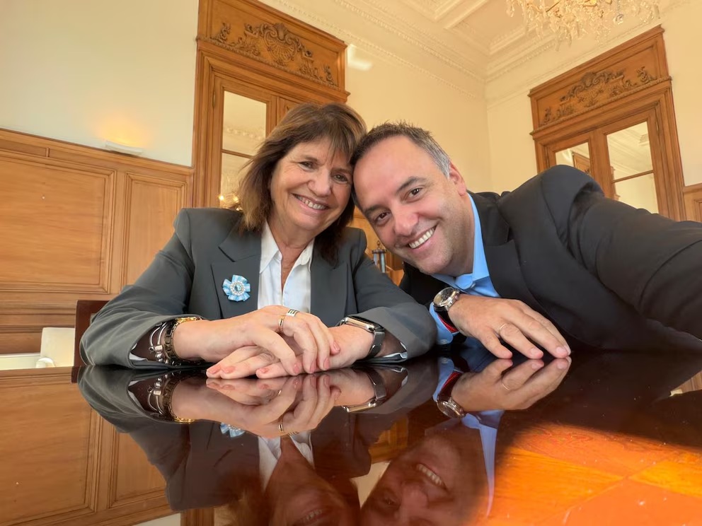 Adorni “el tiernito”: Patricia Bullrich empezó su clásico despegue que deriva en traición