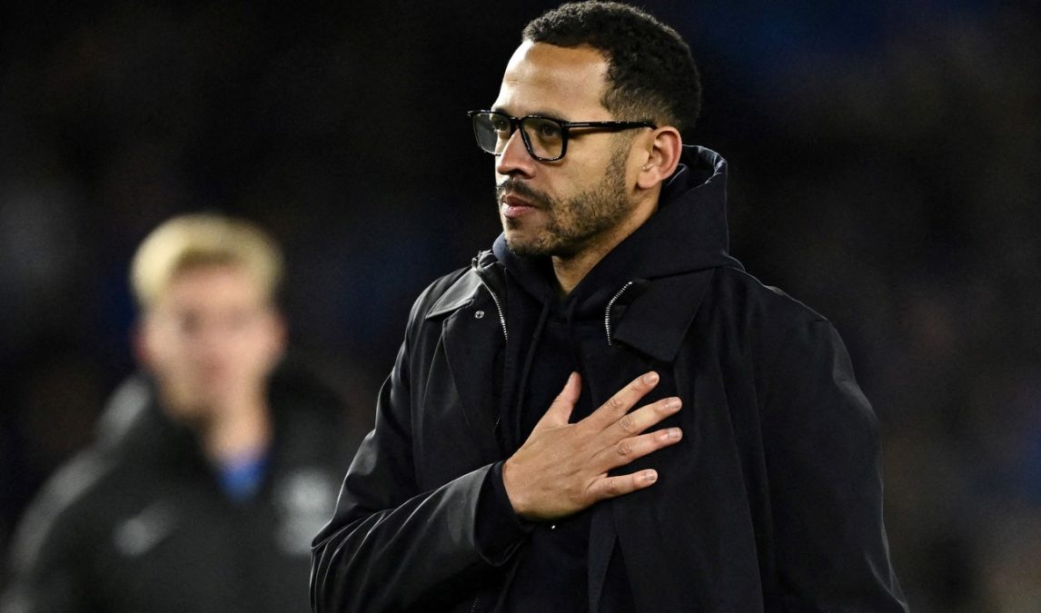 Chelsea echó a Rosenior luego de una seguidilla histórica de derrotas