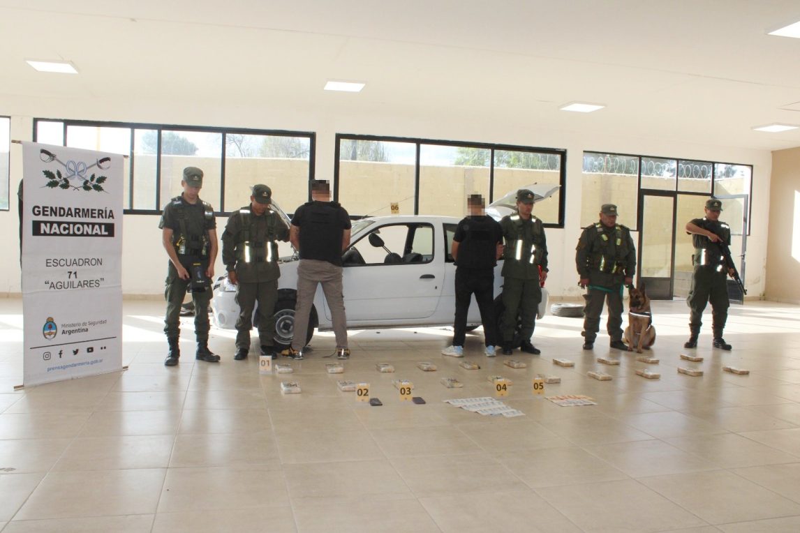 Gendarmería frustró una entrega de más de 20 kilos de cocaína de Salta a Santiago del Estero