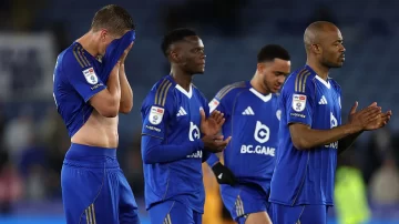 De la gloria al abismo: Leicester City descendió a la tercera división