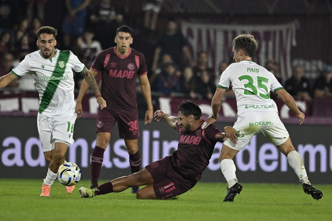 Lanús se quedó con el clásico ante Banfield con un gol agónico