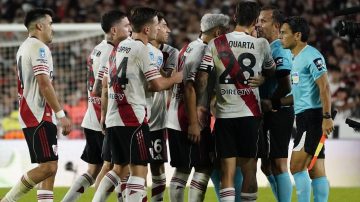 El penal que todo River reclamó en el final