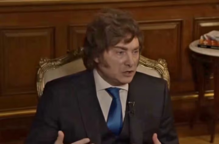 “¿Mató gente?”: la pregunta de Milei tras ser consultado por los créditos VIP