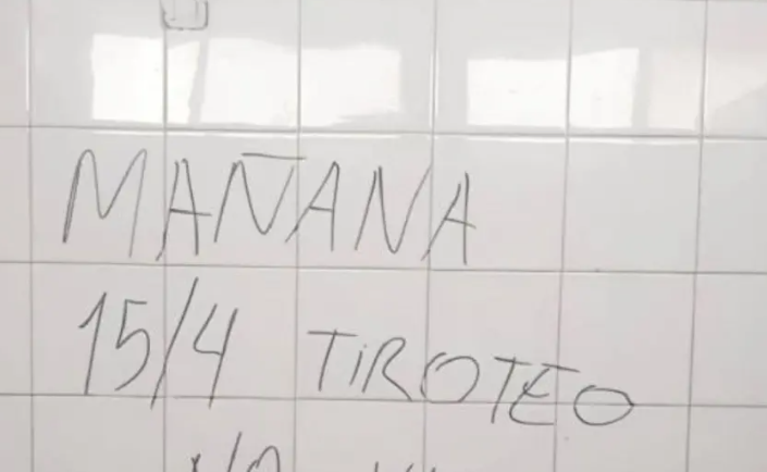 “Mañana tiroteo”: el mensaje intimidatorio que escribieron en una escuela