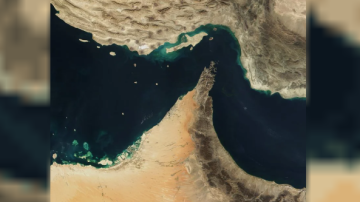 Tajante amenaza de Irán: considerarán “colaboradores del enemigo” a cualquier buque que se acerque el estrecho de Ormuz