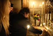 Javier Milei le rindió homenaje al papa Francisco desde el Santo Sepulcro