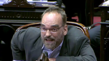 El Gobierno designó a Fernando Iglesias como Embajador de Luxemburgo