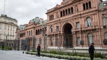 El Gobierno prohibió este jueves el ingreso de la prensa acreditada a la Casa Rosada