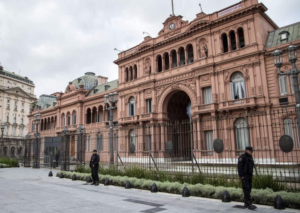 Conflicto en Casa Rosada: el diaro Ámbito recurre a la Justicia para restituir el acceso de sus periodistas