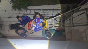 Cayó de un segundo piso mientras reparaba un tanque: milagroso rescate de un vecino bandeño