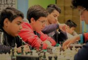 El ajedrez vuelve al Barrio Autonomía: abren inscripciones para el taller en la Biblioteca Ábalos