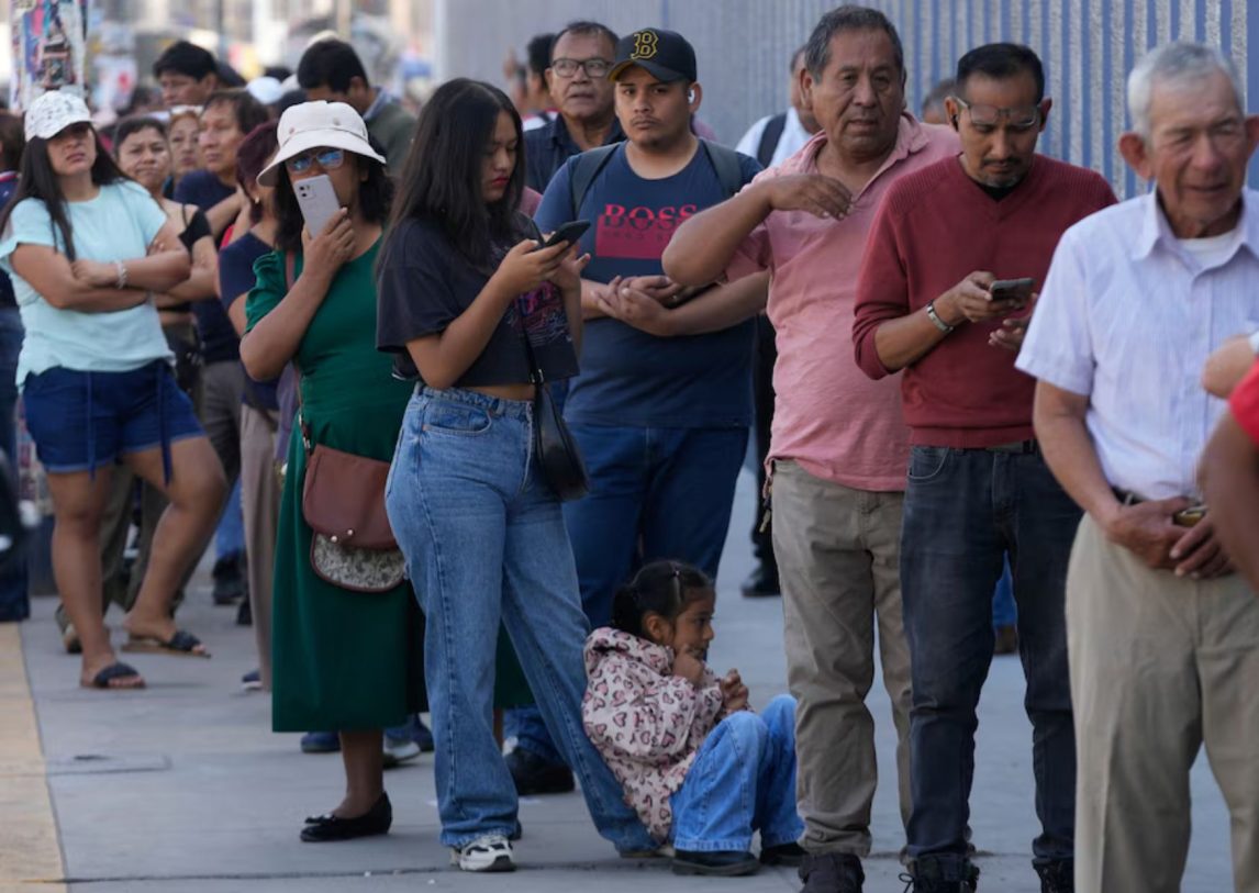 Perú: el JNE toma una decisión histórica y amplía la votación hasta este lunes 13