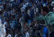 Así descargaron su enojo los hinchas de Racing contra la dirigencia tras el empate con Barracas Central