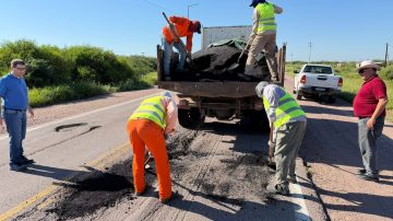 Ruta 34: ante el abandono nacional, intendentes y comisionados reparan un tramo crítico