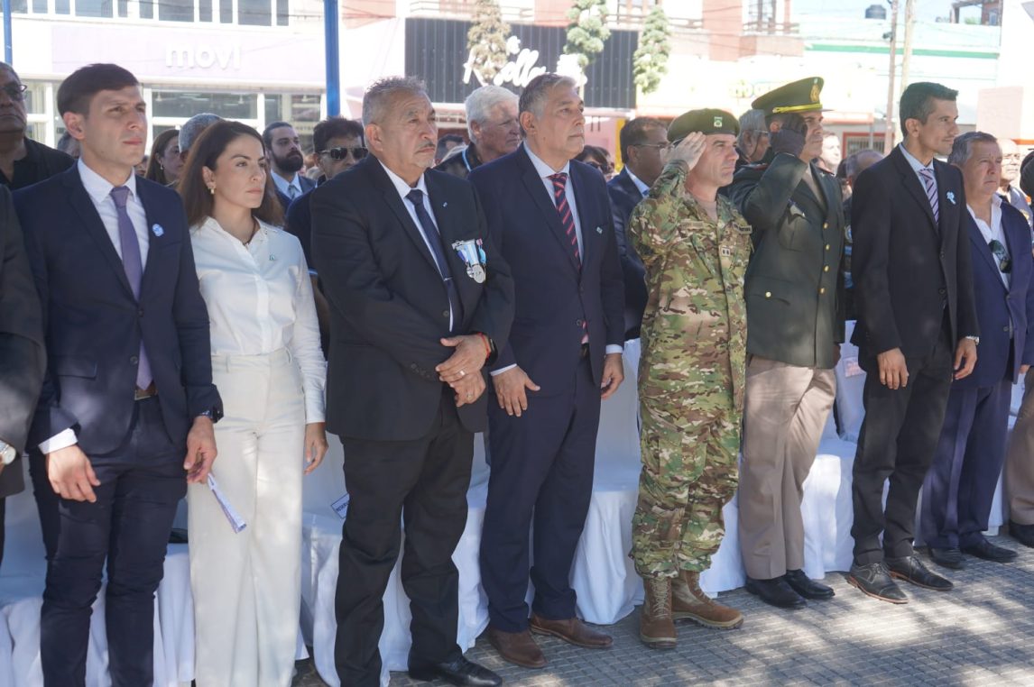 La Banda homenajeó a los héroes de Malvinas en un acto conmemorativo