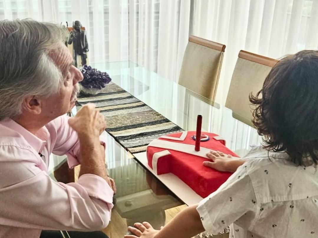 Alberto Fernández celebró su cumpleaños junto a su hijo Francisco y compartió fotos en redes