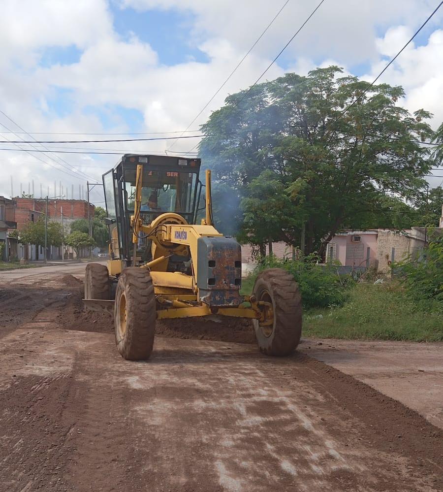 El municipio avanza con los trabajos de mantenimiento de calles en diferentes puntos de La Banda