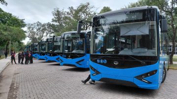 Se pone en marcha la línea experimental E con 12 colectivos eléctricos en la capital santiagueña