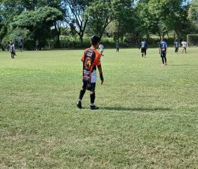 Niños de Pampa de los Guanacos participaron en un torneo nacional de fútbol en Santiago del Estero
