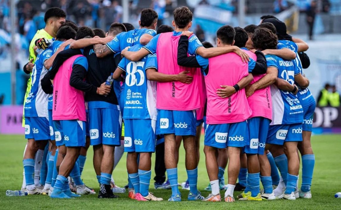 Estudiantes (RC) recibe a Barracas Central en un duelo clave por el Apertura