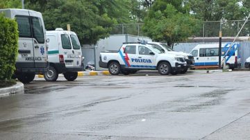 Choque y misterio en la Ruta 51: dos salteños se accidentaron y pidieron no ser hospitalizados; tenían una mochila con dinero y droga