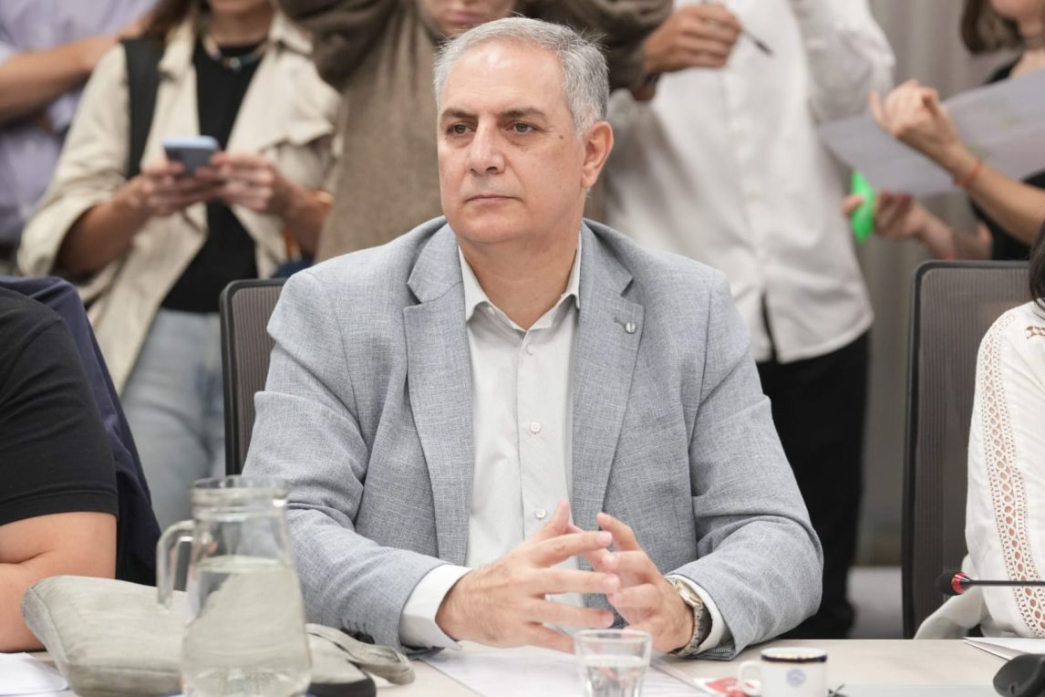 El diputado Marcelo Barbur asumió la vicepresidencia de Defensa del Consumidor