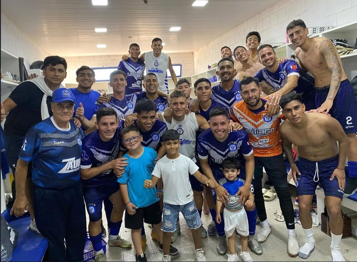 Vélez de San Ramón lo ganó en el final y dejó sin nada a Instituto Santiago