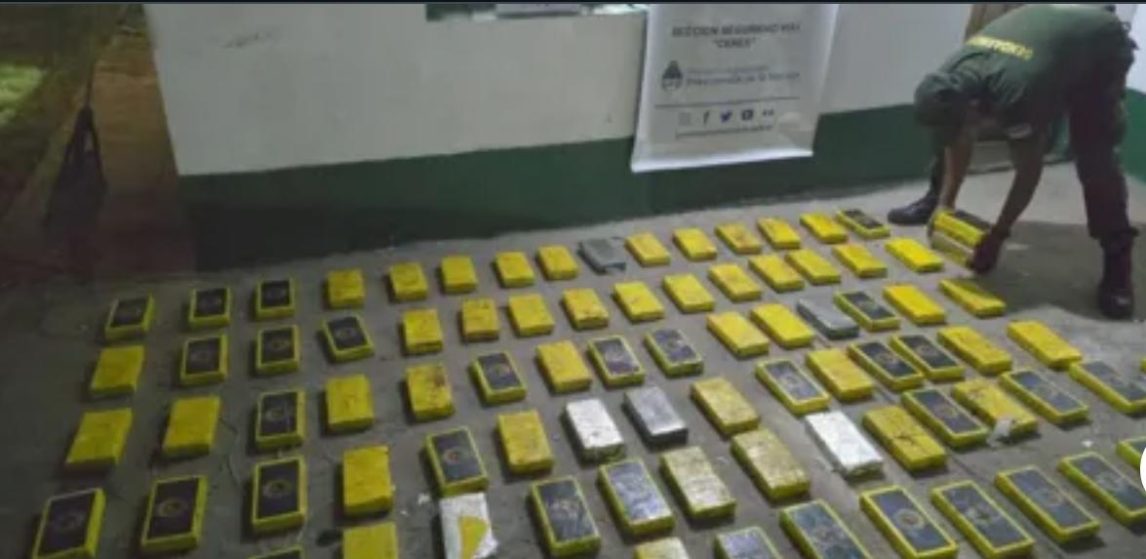 Cayó presunta “puntera” de un cargamento de 106 kilos de cocaína que pasó la noche en Pinto