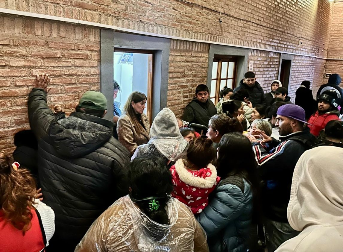 El municipio brinda acompañamiento a familias afectadas por las inundaciones