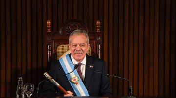 El Gobierno provincial desembolsará 445 mil millones en cuatro meses para sueldos, aguinaldo y bonos