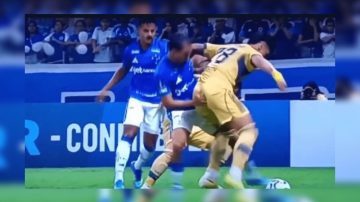 Antes de la roja: el gesto indebido que sufrió Adam Bareiro