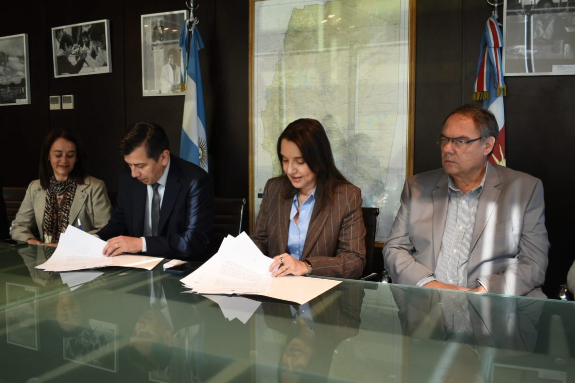 Nuevo convenio impulsa la Licenciatura en Enfermería en la Universidad Nacional de Santiago del Estero