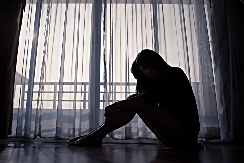 Seis años de acoso: su ex regresa a hostigarla cada vez que vencen las medidas de restricción