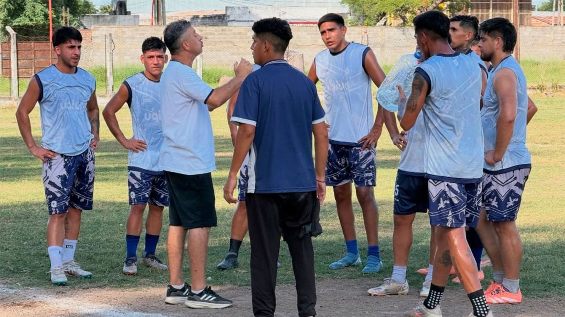 Estudiantes y Vélez de San Ramón no se sacaron ventajas en un amistoso de pretemporada