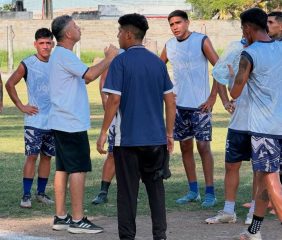 Estudiantes y Vélez de San Ramón no se sacaron ventajas en un amistoso de pretemporada