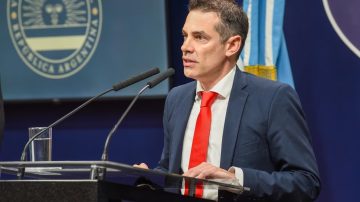 Reforma laboral: piden a Amerio que se abstenga de hacer presentaciones porque “no tiene matrícula”