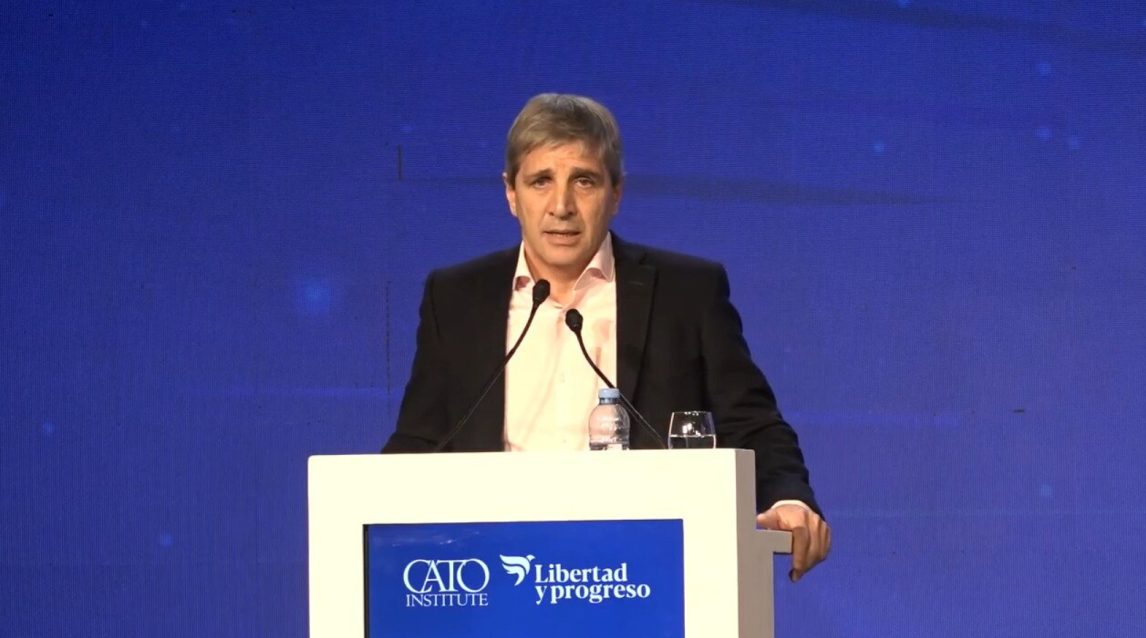 Caputo busca otros USD 2.000 millones del Banco Mundial tras el desembolso de USD 1.000 millones del FMI