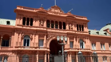 El Gobierno suspendió la acreditación de seis medios tras la filtración de la “trama rusa”