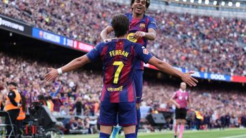Barcelona goleó a Espanyol y se afianza en la cima de La Liga