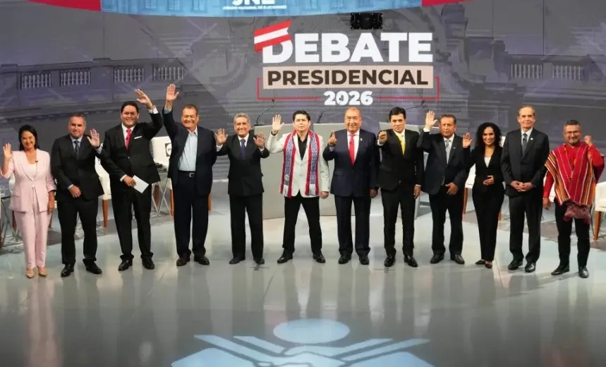 Con récord de 35 candidatos, Perú elige presidente
