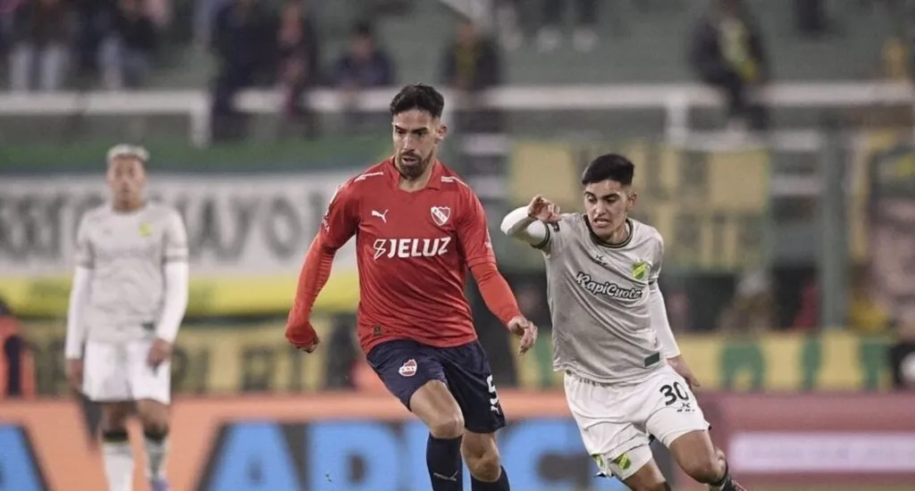 Independiente recibe a Defensa y Justicia: duelo clave por los playoffs