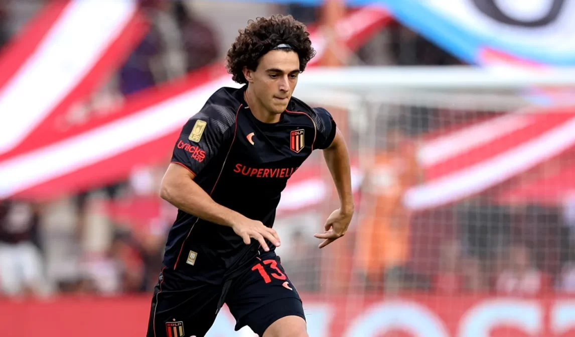 Estudiantes ganó en Córdoba y se metió en playoffs