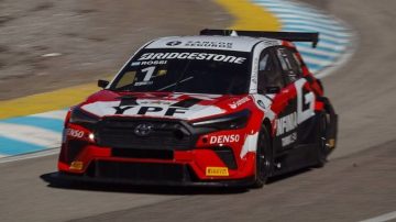 Rossi dominó en El Zonda y sumó su segunda pole consecutiva en el TC2000